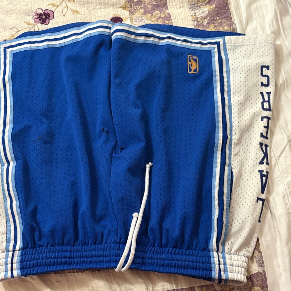 Mitchell & Ness Blue and White Athletic Shorts xxl lakers